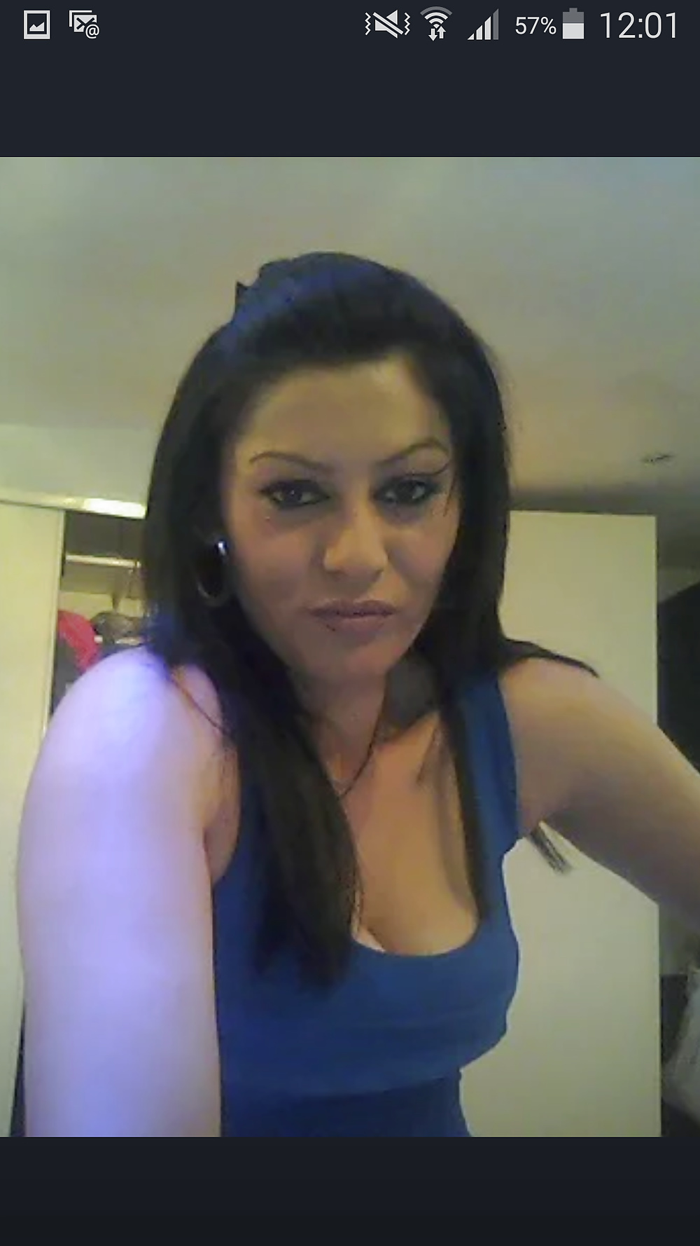 Rencontre sexy avec une jolie nana sans poil